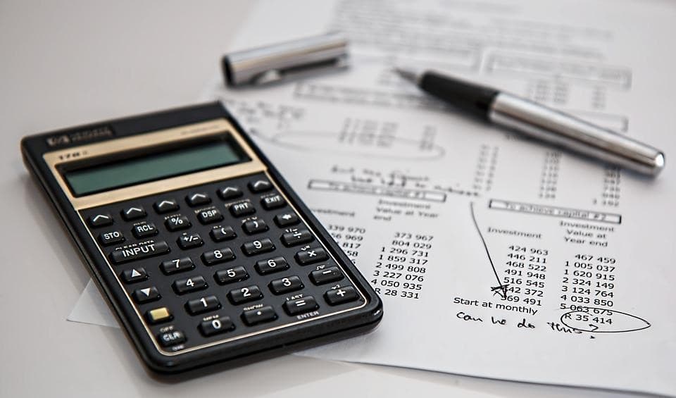 Get the Best Health Insurance When You’re Living Paycheck to Paycheck
