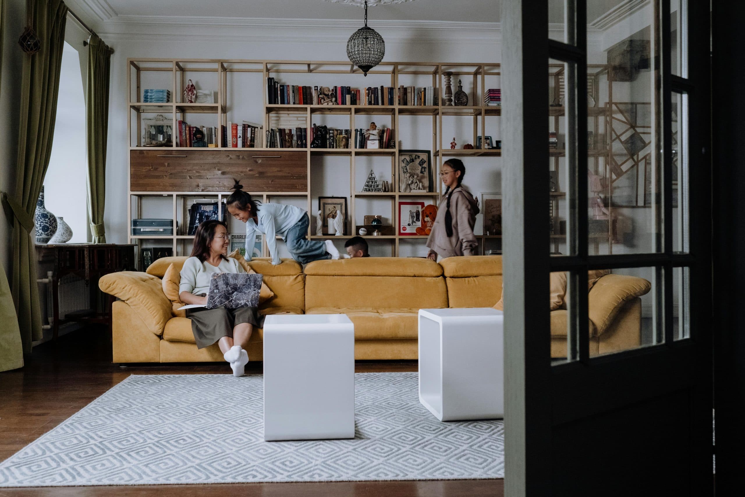 How to Create an Engaging Living Room for Kids with ADHD