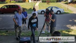 Read more about the article The crew from @vivintgivesback flew out to spend the day with the @the_autism_dad family and it was awesome