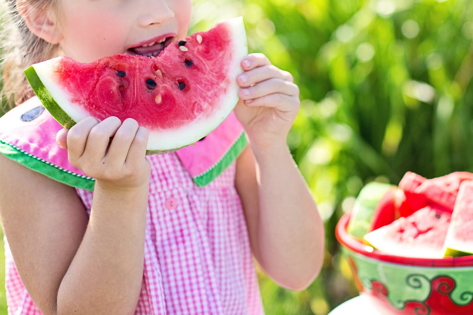 Read more about the article Easy Ways to get your Kids to Eat Healthier without the Stress