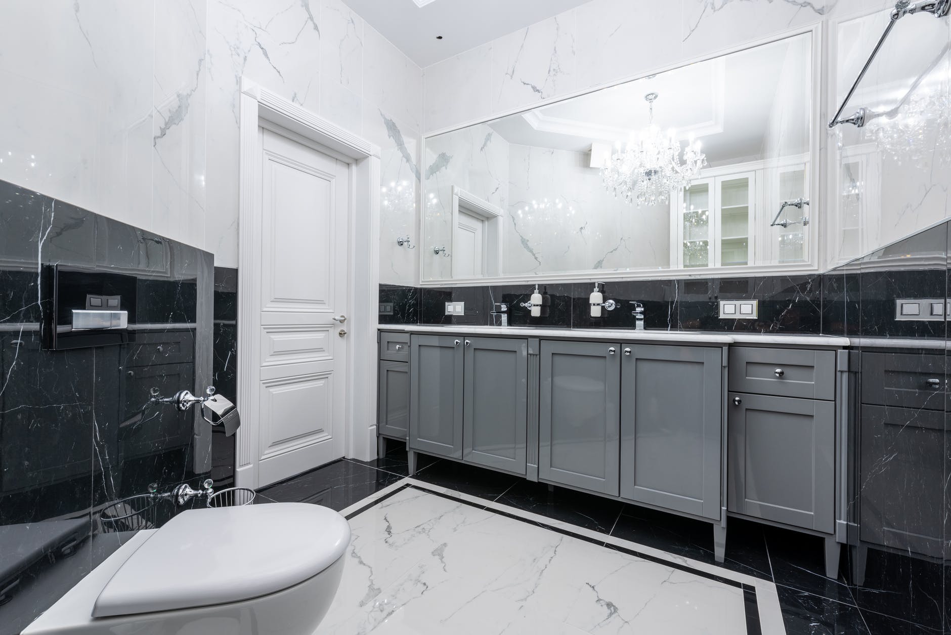 Read more about the article How to Transform Your Bathroom on a Budget